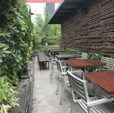 Foto Suasana 3 di Bakoel Koffie, Bintaro, Tangerang Selatan