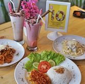 Foto Makanan 3 di Kantin Soeka, Bintaro, Tangerang Selatan
