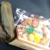 Foto Makanan 4 di Holland Bakery, Jatisampurna, Bekasi