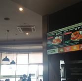 Foto Suasana 2 di Wingstop, Bintaro, Tangerang Selatan