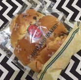 Foto Makanan 3 di Holland Bakery, Jatisampurna, Bekasi