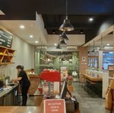 Foto Suasana 2 di Koze Cafe, Gading Serpong, Tangerang