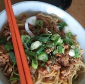 Foto Makanan 2 di Mie Ayam Bangka Awat, Bekasi Selatan, Bekasi