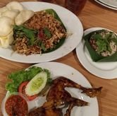 Foto Makanan 1 di Mang Kabayan, Bantar Gebang, Bekasi