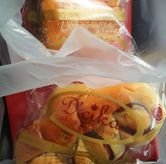 Foto Makanan 1 di D' Cika Cake & Bakery, Pondok Gede, Bekasi