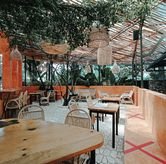 Foto Suasana 4 di Kin Coffee and Kitchen, Riau, Bandung