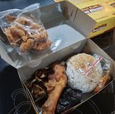 Foto Makanan 1 di Nasi Kulit Malam Minggu, Bekasi Selatan, Bekasi
