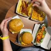 Foto Makanan 4 di Burger Bangor, BSD, Tangerang Selatan