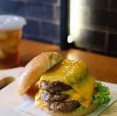 Foto Makanan 1 di Burger Bangor, Bogor Timur, Kota Bogor