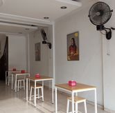 Foto Suasana 2 di Chacha Bubur Goreng, Bekasi Selatan, Bekasi