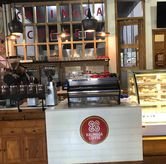Foto Suasana 2 di Kalingga Coffee, Bekasi Selatan, Bekasi