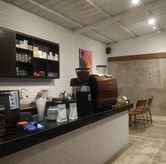 Foto Suasana 4 di Righthands Coffee, Supratman, Bandung