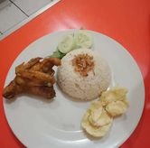 Foto Makanan 2 di Rohmat Nasi Uduk, Gubeng, Surabaya