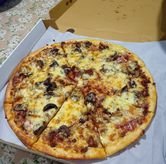 Foto Makanan 5 di Pizza Romas & Coffee, Rungkut, Surabaya