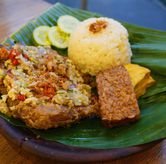 Foto Makanan 4 di Tong Tji Tea House, Cihampelas, Bandung