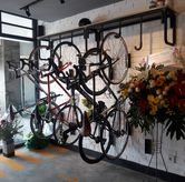Foto Suasana 2 di Wdnsdy Cafe, Wonokromo, Surabaya