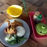 Foto Makanan 1 di Depot Trio M, Wonokromo, Surabaya