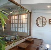 Foto Suasana 2 di Ejji Coffee Corner, Wonocolo, Surabaya