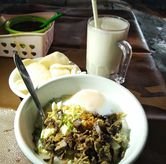 Foto Makanan 3 di Bubur Ayam Mang Dudung, Tegalsari, Surabaya