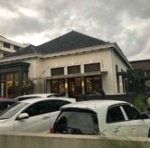 Foto Suasana 3 di Tilu Kitchen & Patisserie, Riau, Bandung