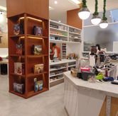 Foto Suasana 3 di Dots Board Game Cafe, Pasir Kaliki, Bandung