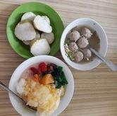 Foto Makanan 3 di Es Teler Pacar Keling & Bakso Pak No, Tambaksari, Surabaya