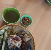 Foto Makanan 1 di Warung Babi Guling Ibu Ayu Komang, Dukuh Pakis, Surabaya