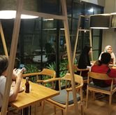 Foto Suasana 2 di The Origin Coffee & Dine, Wonocolo, Surabaya