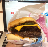 Foto Makanan 2 di Flip Burger, Tegalsari, Surabaya