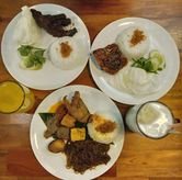 Foto Makanan 5 di Warung Pak Umar, Kayoon, Surabaya