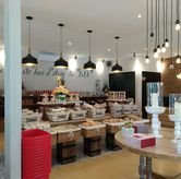 Foto Suasana 4 di Amaro Cake & Pastry, Trunojoyo, Bandung