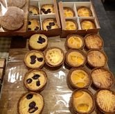Foto Makanan 3 di Tous Les Jours, Wiyung, Surabaya