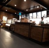 Foto Suasana 3 di Starbucks Coffee, Gayungan, Surabaya