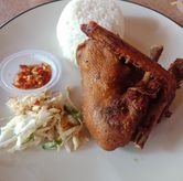 Foto Makanan 1 di Bebek Goreng H. Slamet, Dukuh Pakis, Surabaya