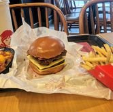 Foto Makanan 4 di Wendy's, Braga, Bandung