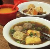 Foto Makanan 2 di Bakso Enggal Malang, Pasteur, Bandung