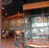 Foto Suasana 3 di Coffee Toffee, Klampis, Surabaya