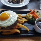 Foto Makanan 5 di Carnivor Steak & Grill, Gubeng, Surabaya
