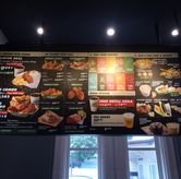 Foto Suasana 2 di Wingstop, Riau, Bandung