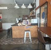 Foto Suasana 2 di Ruang Temu Coffee & Eatery, Tenggilis Mejoyo, Surabaya