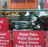 Foto Suasana 2 di RM Ma' Uneh, Pajajaran, Bandung