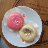Foto Makanan 2 di J.CO Donuts & Coffee, Wiyung, Surabaya