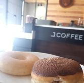 Foto Makanan 2 di J.CO Donuts & Coffee, Rungkut, Surabaya