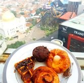 Foto Makanan 3 di The 18th Restaurant and Lounge - The Trans Luxury Hotel, Gatot Subroto, Bandung