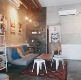 Foto Suasana 4 di Ruang Temu Coffee & Eatery, Tenggilis Mejoyo, Surabaya