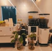Foto Suasana 4 di Dr Ells Coffee, Otto Iskandardinata, Bandung