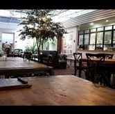 Foto Suasana 3 di Eatalia, Lengkong, Bandung