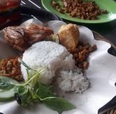 Foto Makanan 2 di Sambal Lalap Wong Solo, Dipatiukur, Bandung