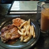 Foto Makanan 4 di Giggle Box, Riau, Bandung