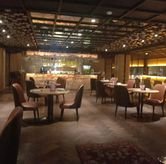 Foto Suasana 4 di Burgushi - Vasa Hotel, Dukuh Pakis, Surabaya